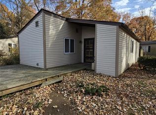 35 Lilac St, Glen Carbon, IL 62034