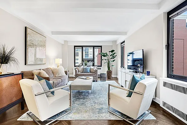 Sold by Compass | media 1