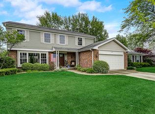 2767 Sun Valley Rd, Lisle, IL 60532