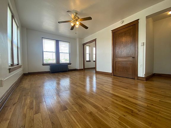 3rd image of 4066 Lindell Blvd #1B-710