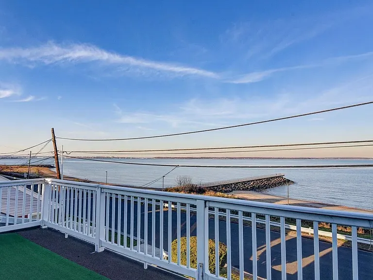 238 Shoreland Cir #238 — Photo 4