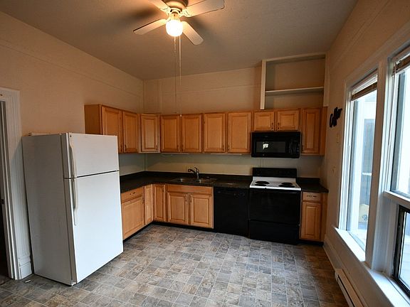 3rd image of 140 S Cambrian Ave #A