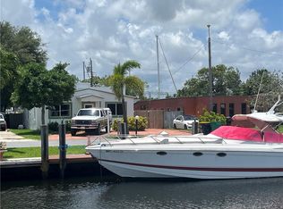 313 NE 2nd Ave, Dania, FL 33004