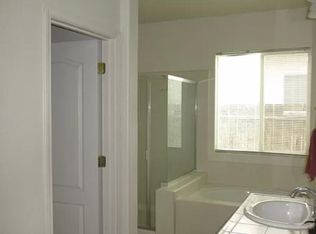 430 Fairmont Dr #4, Los Banos, CA