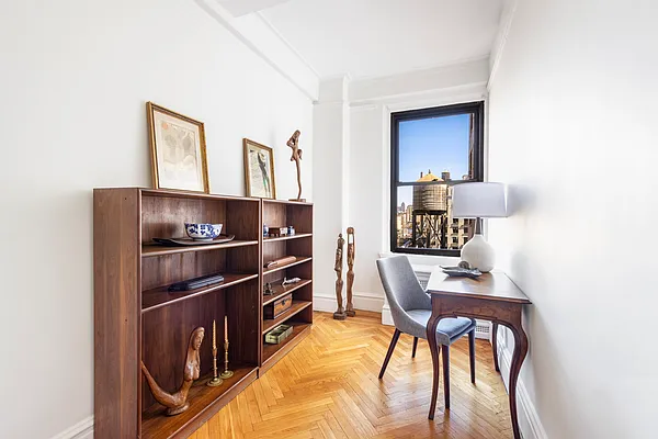 Sold by Compass | media 8