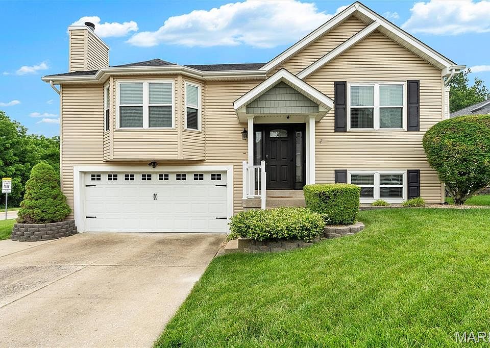 1st image of 210 Kunze Dr