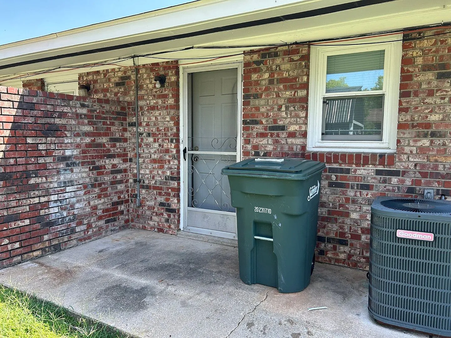Twin Magnolia-55 & Older- 2 Bedroom, 2 Bathroom Apartment — Photo 4