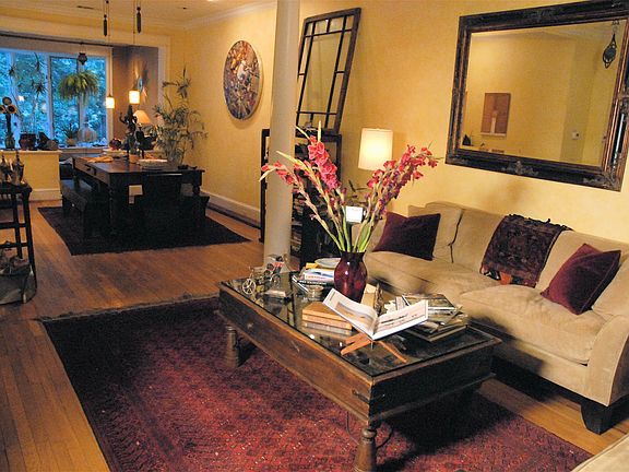 Lounge/dining room