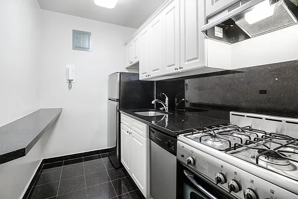 Rented by Dalan Rentals | media 2