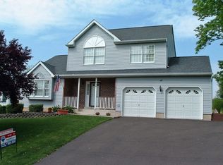 934 Hulmeville Rd, Langhorne, PA 19047
