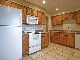 4th image of 4592 S Dartmouth Dr