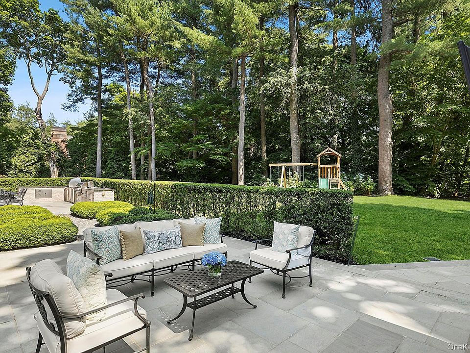 1st image of 855 Orchard Lane