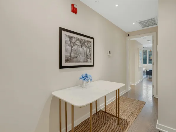 316 Park Avenue image 16 of 47