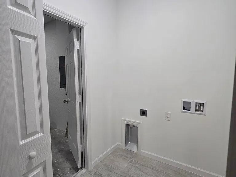 444 Genoa Ave S — Photo 38
