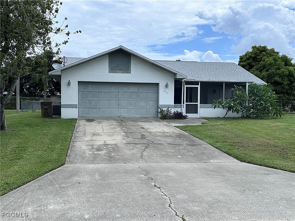 1st image of 205 NE 9th Ct