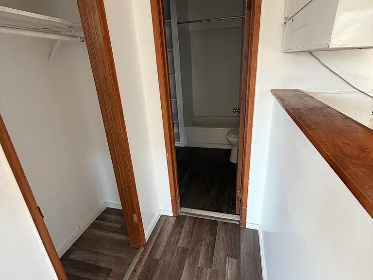 115 N Main Ave #6 — Photo 6