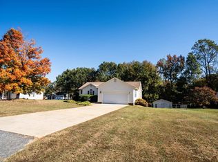 316 Shoreham Ln, Inman, SC 29349