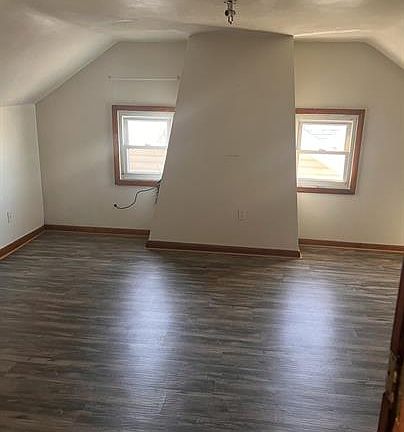 5th image of 116 E Broad St Unit B