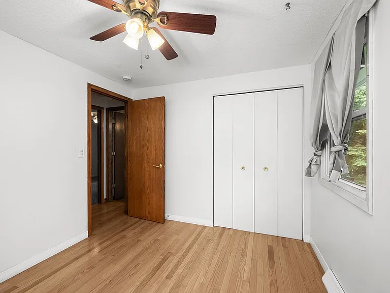 3129 Windsor Dr — Photo 19