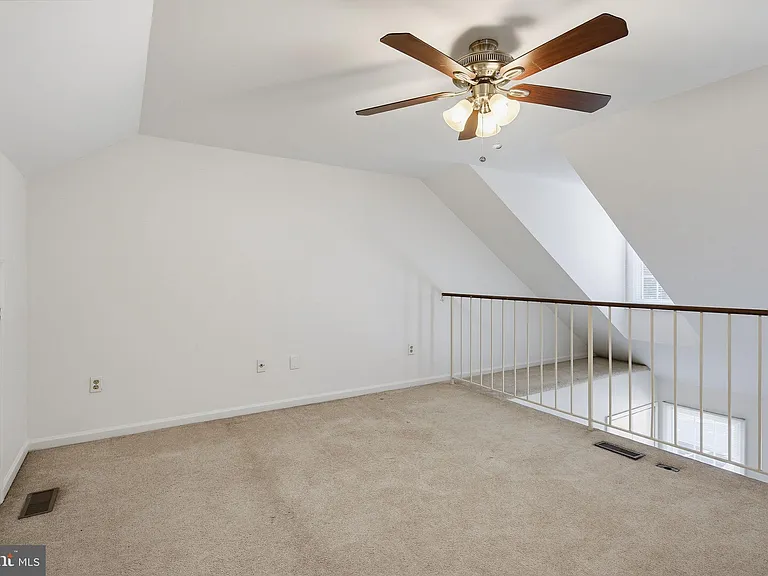 8867 Willowwood Way — Photo 31