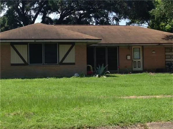 515 22nd Ave N, Texas City, TX 77590