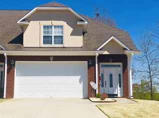 68 Chittomwood Dr, Guntersville, AL 35976