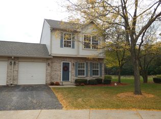 1152 N Village Dr, Round Lake Beach, IL 60073
