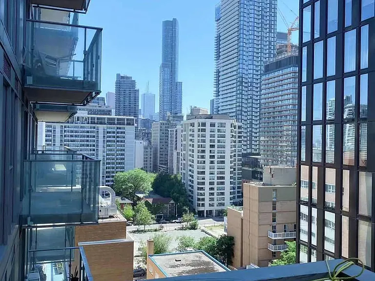 50 Wellesley St E #1501 — Photo 12