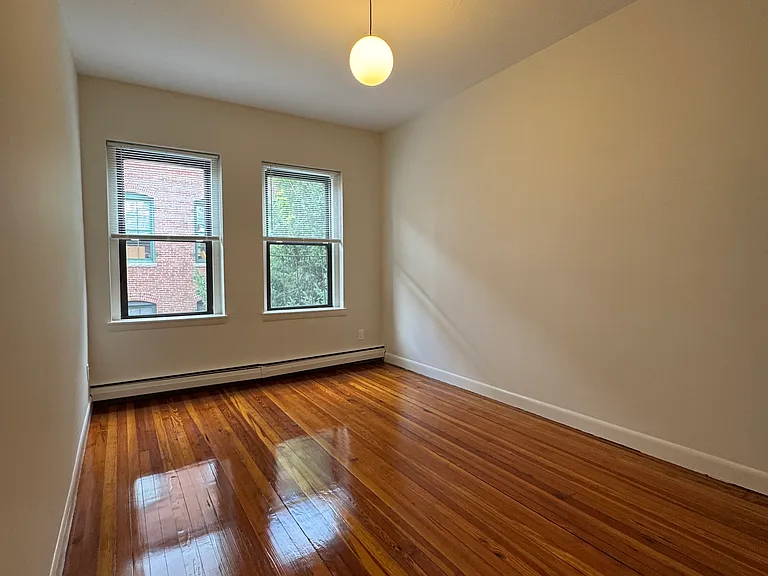 118 Union Park St #4 — Photo 6