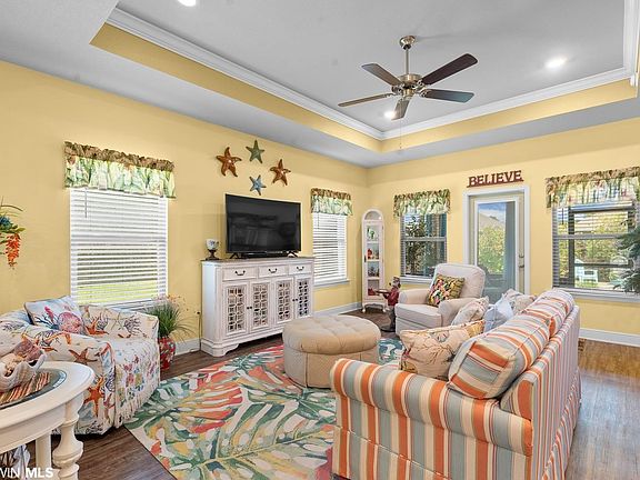 5th image of 9324 Eiland Dr
