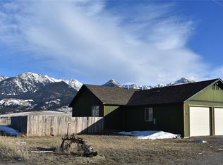 3 Caledonia Rd, Livingston, MT 59047