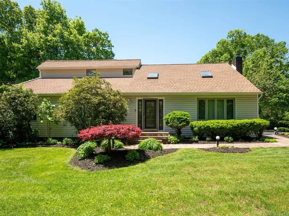 2 Andrea Lane, Smithtown, NY 11787