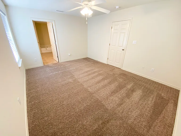 11801 Balsam Ct — Photo 9
