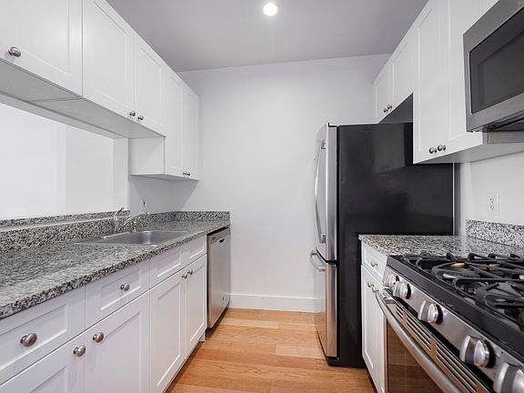4th image of 50 Murray St APT 622