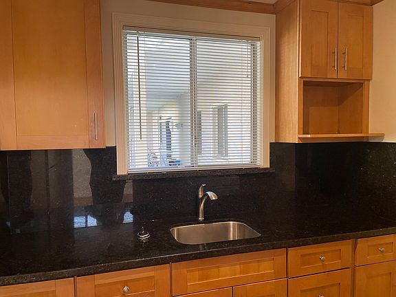 4th image of 1035 Noel Dr APT C