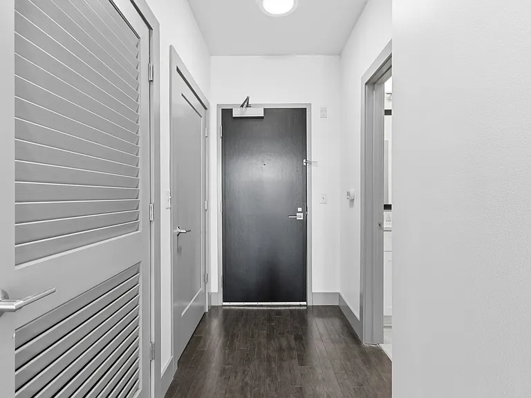 2407 8th Ave S #206 — Photo 21