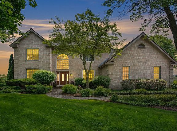 2nd image of 27681 N La Vista Dr