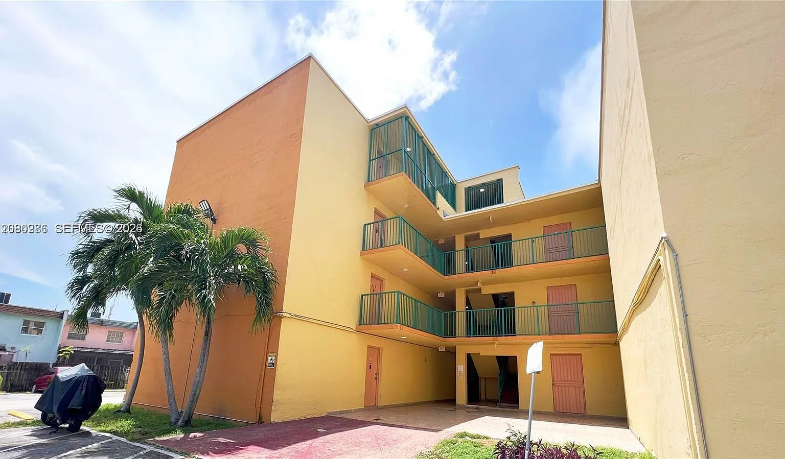 Las Estrellas Condo — Photo 3
