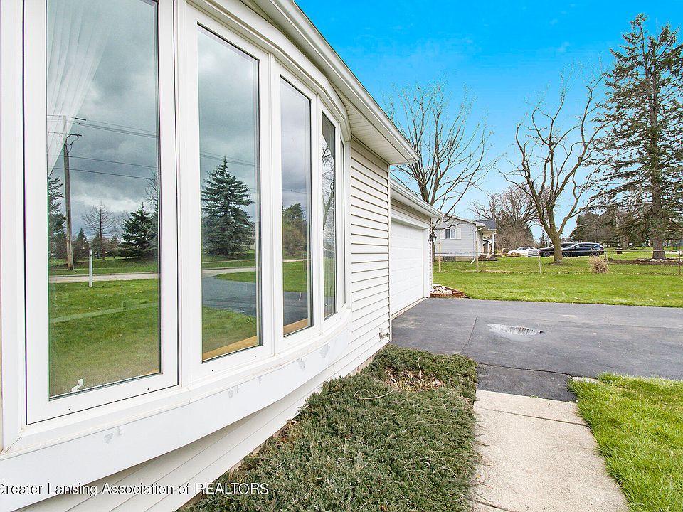 3704 W Stoll Rd, Lansing, MI 48906 Zillow