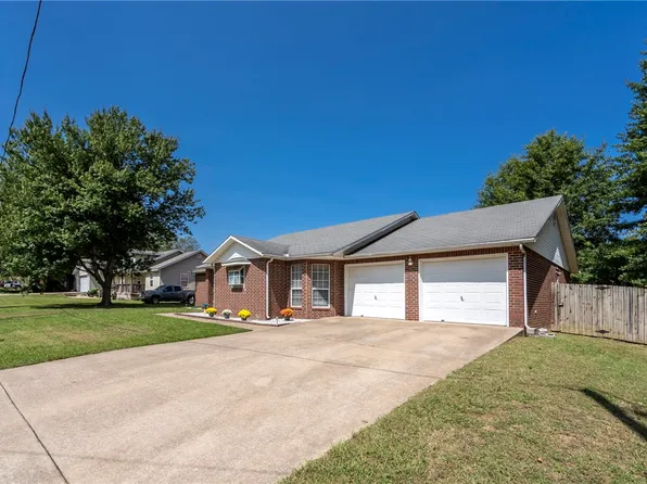 407 E Adams St, Lincoln, AR 72744