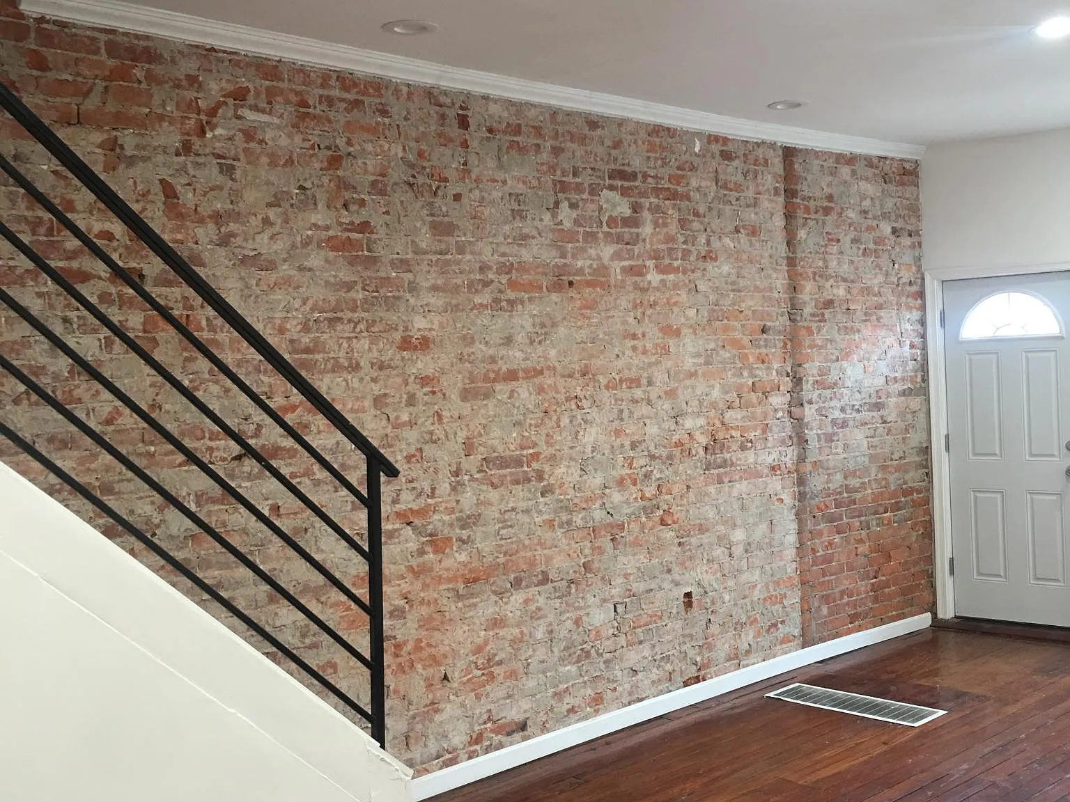 3 bed, 1176 sqft, $1,300 — Photo 4