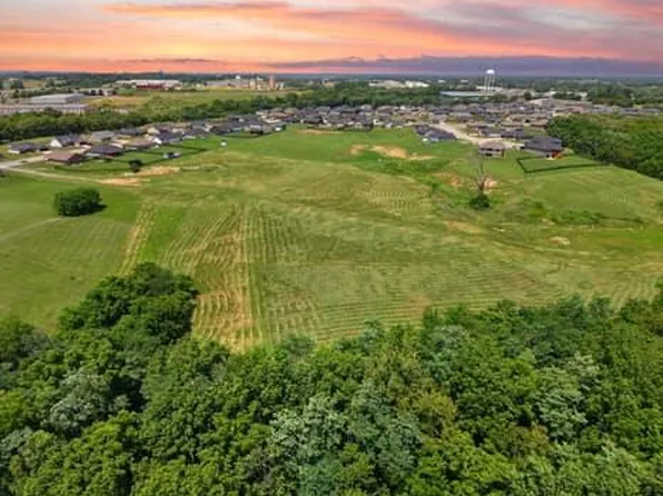 735 Tower Dr, Richmond, KY 40475