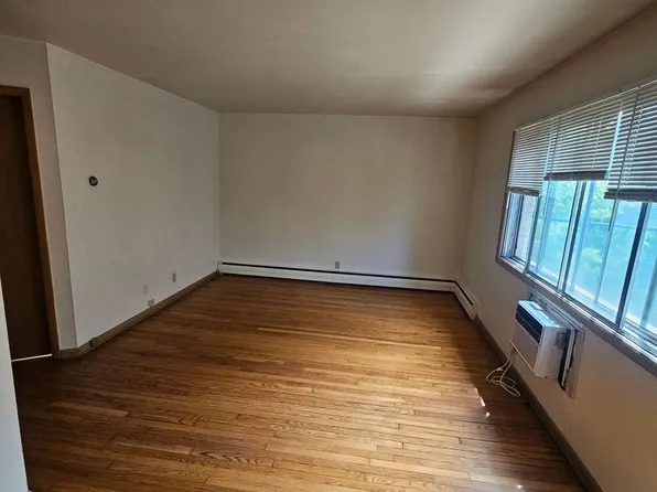 1851 N Oakland Ave (18 Unit), 1851 N Oakland Ave APT 19, Milwaukee, WI 53202