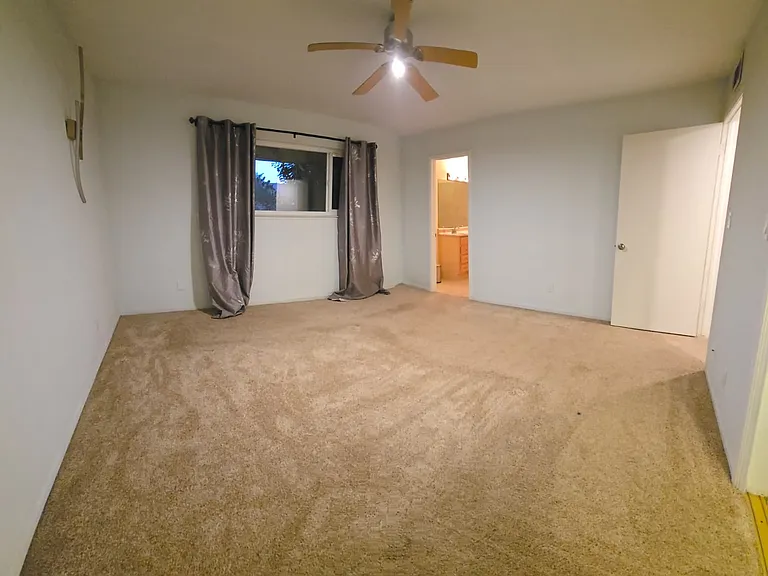 5170 E Huntington Ave — Photo 46