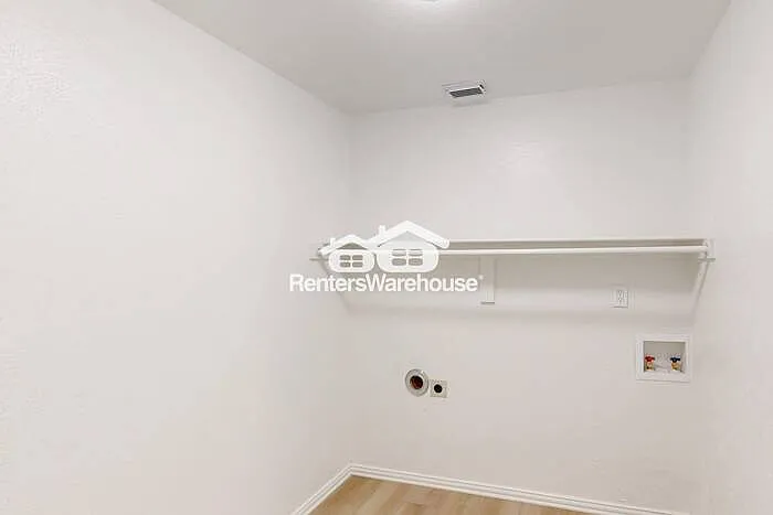 6407 Green Oaks Dr — Photo 32