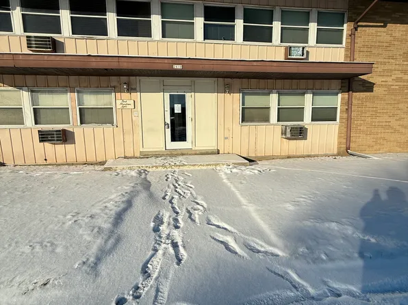 2610 Mount Pleasant St APT 13, Racine, WI 53404