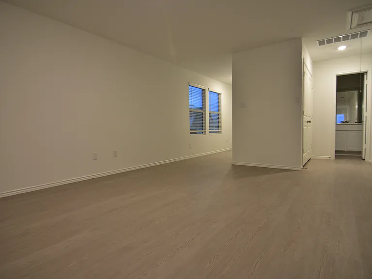 409 Keefer Ln — Photo 109