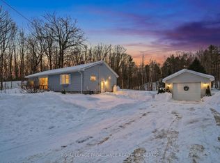 263 Jones Falls Rd, Rideau Lakes, ON K0G 1E0