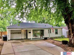 430 S 42nd St, Lincoln, NE 68510