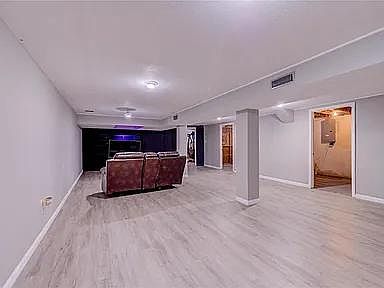 5th image of 6270 Rocket Dr